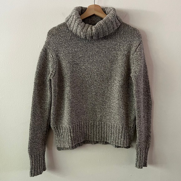 Trovata Sweaters - Trovata Birds of Paradis Lambswool Chunky Knit Turtleneck Sweater Gray size XS